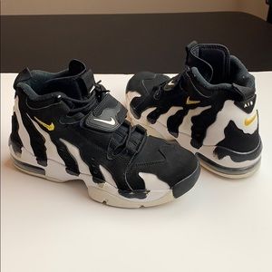 Nike Air DT Max ‘96 Black/Varsity Maize-White
